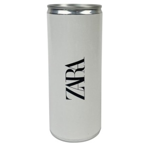 Lata personalizada de 250 ml de agua ligeramente gaseosa. Etiqueta adhesiva