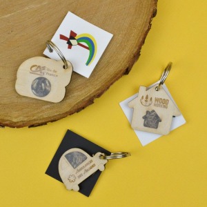 Porte-clé graines en bois 45x40mm