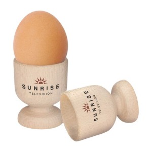 Taza de madera para huevos