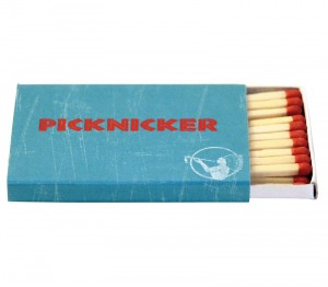 Pequeña caja de 19 cerillas