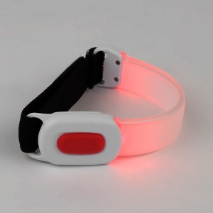 Pulsera luminosa roja recargable