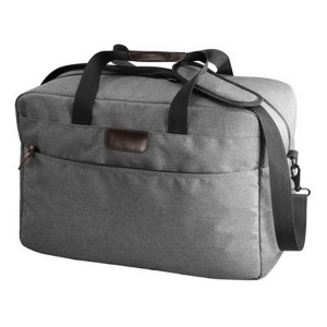 Bolsa de viaje en algún lugar