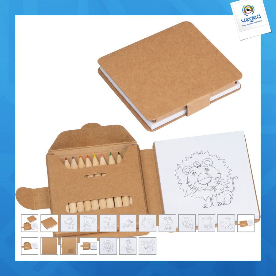 Cahier de coloriage avec 12 crayons de couleur de promoción