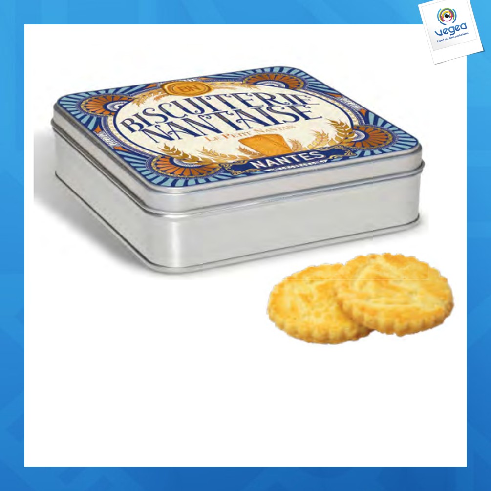Caja cuadrada con pasteles de mantequilla pura