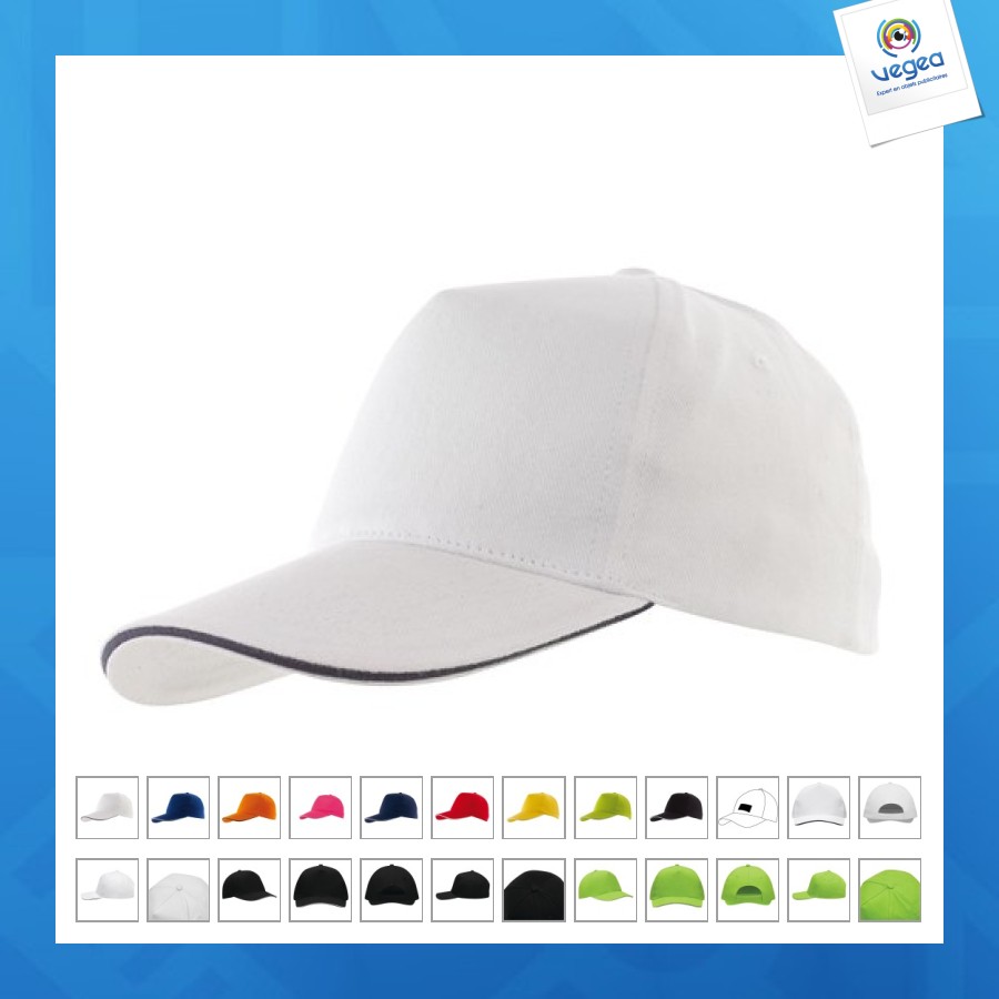 Gorra de 5 paneles con un sándwich de contraste
