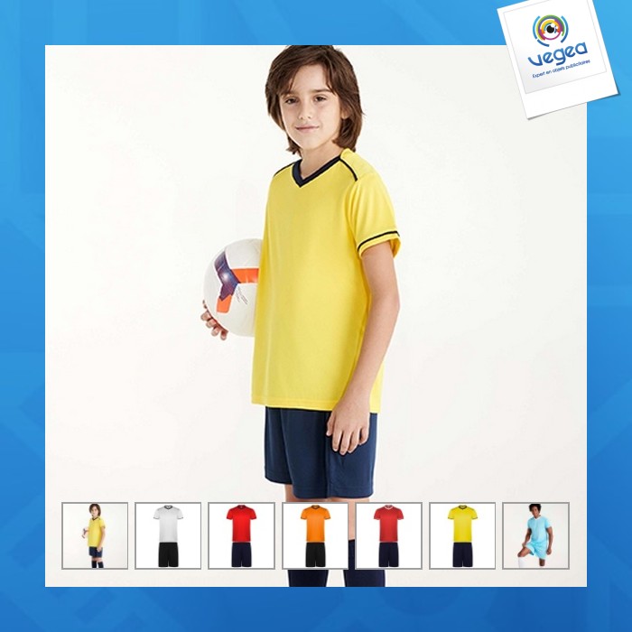Kit deportivo united con camiseta y pantalón corto (tallas infantiles)