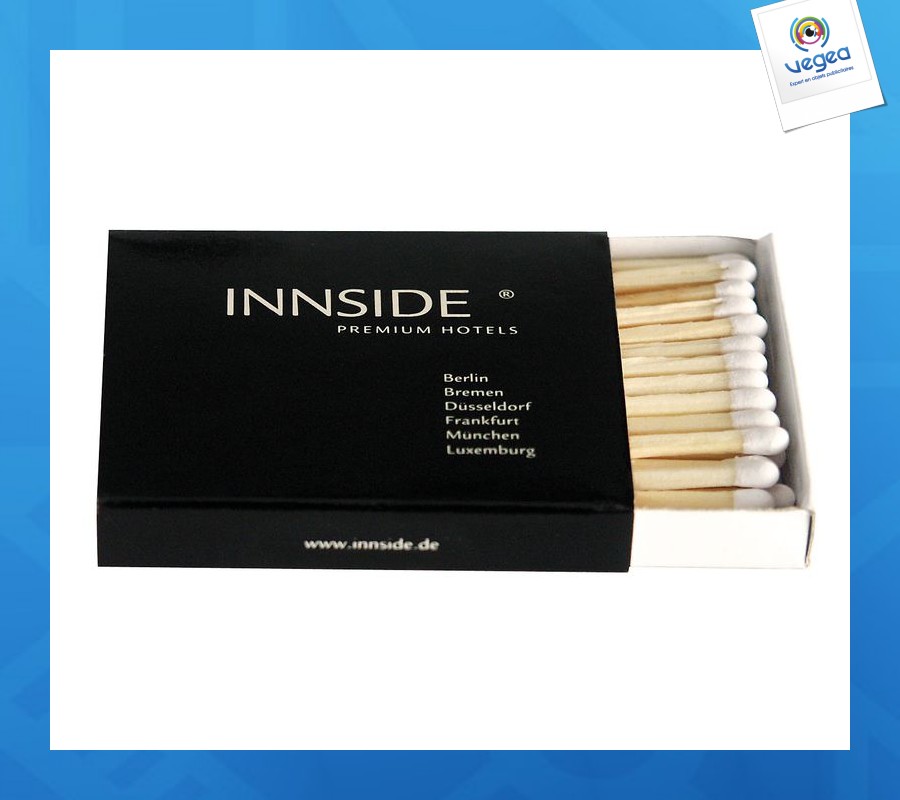 Pequeña caja de 26 cerillas