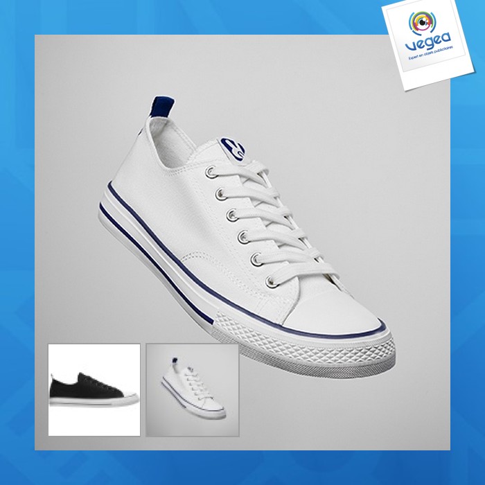 Zapatillas de lona clásicas con suela de goma blanca decorada con líneas de colores